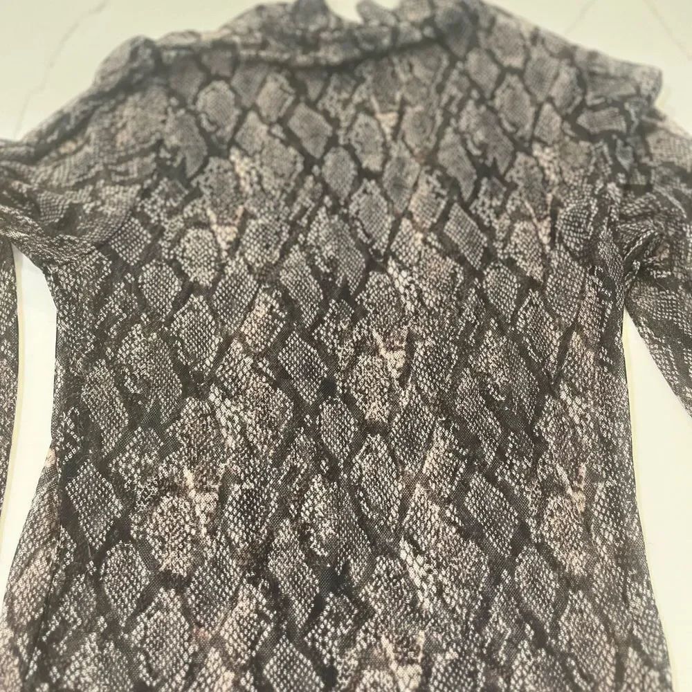 Wild Fable Snakeskin Mesh Top - Picture 3 of 8